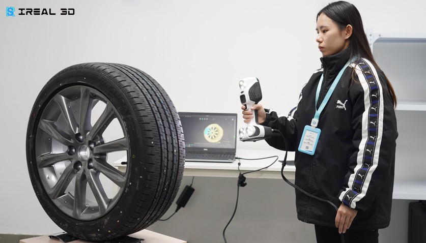 iReal 2E三维扫描仪材质适应性验证之：三维扫描汽车轮胎